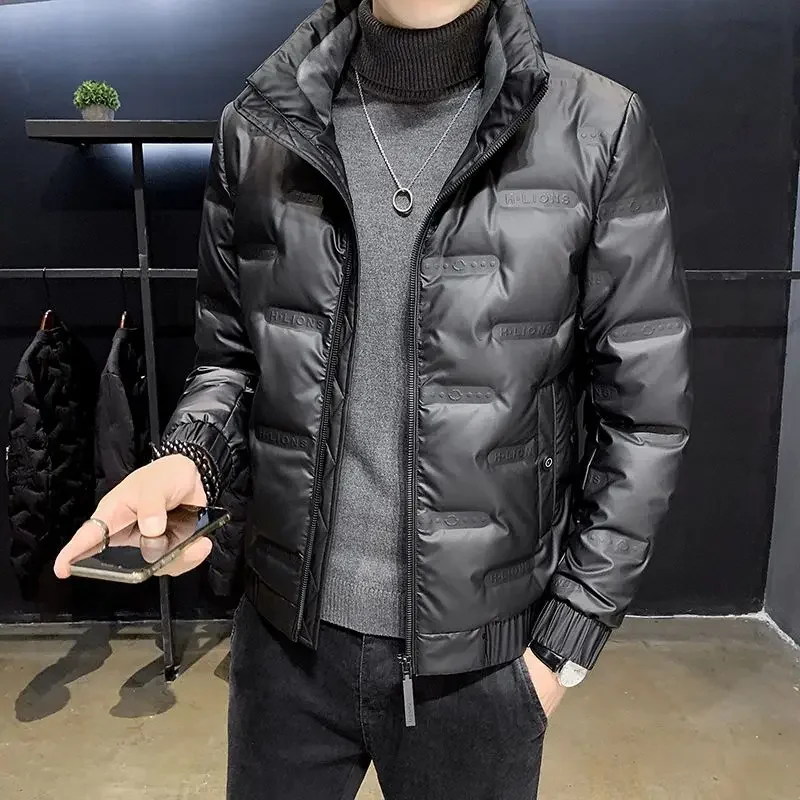 Parkas Glossy Man Padded Coat Lightweight Puffer Down Jackets for Men Heavy Hot Padding Fashion 2024 Y2k Korean Luxury Clothing