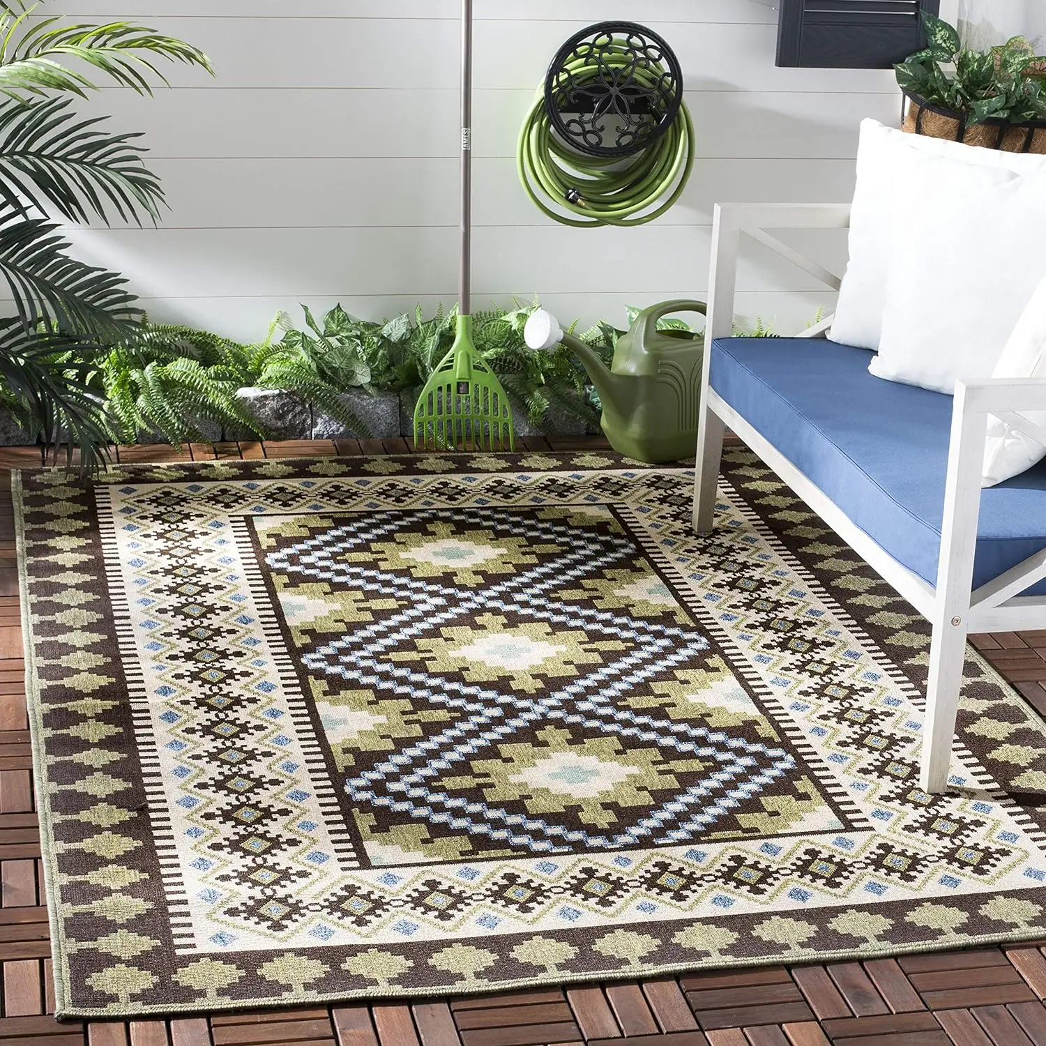 

Area Rug, Chocolate & , Boho Design, Non-Shedding & Easy Care, Indoor/Outdoor & Washable-Ideal for Patio, Backyard