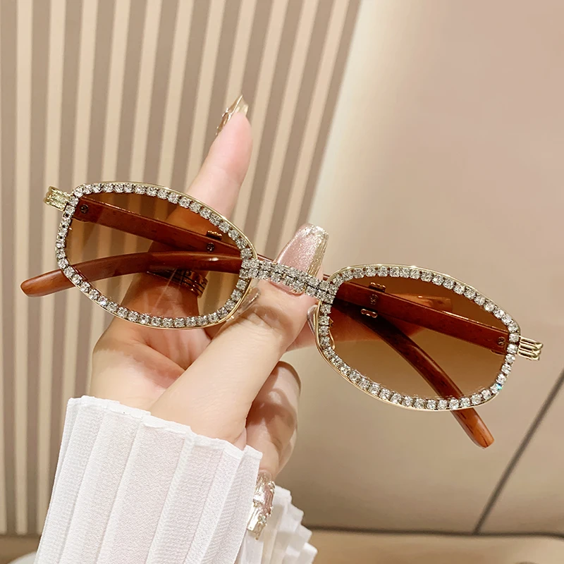 Owalne okulary przeciwsłoneczne w nowym stylu dla kobiet z diamentami, modne okulary przeciwsłoneczne w stylu retro z imitacją drewna, wysokiej klasy okulary przeciwsłoneczne — zdjęcie 4