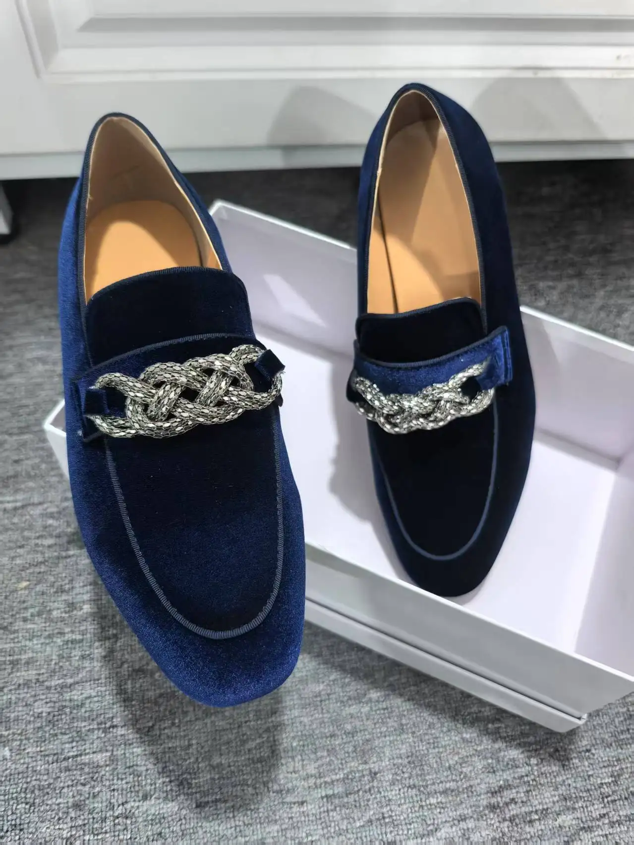 

Blue Round Head Metal Buckle Loafers Low Heel Male Dress Man Shoes Spring Fashion Outdoor Flats