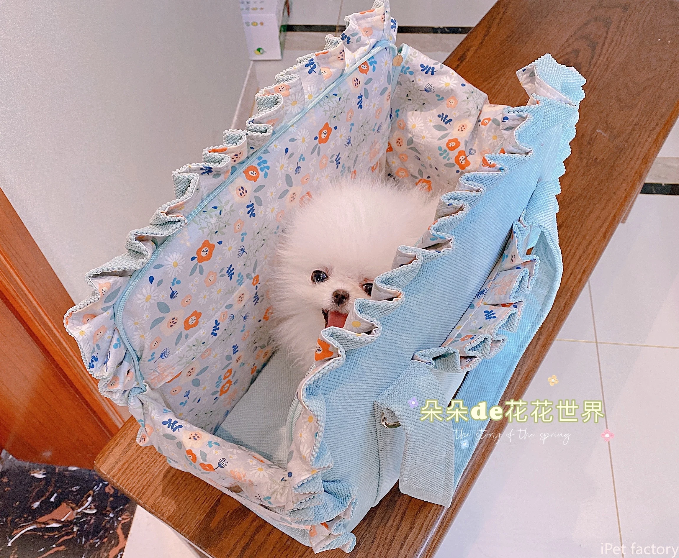 Fashion spring summer Carrier for pet cat dog handbag Teacup Teddy York Warm Travel Bag four seasons travel bag Dog accessories