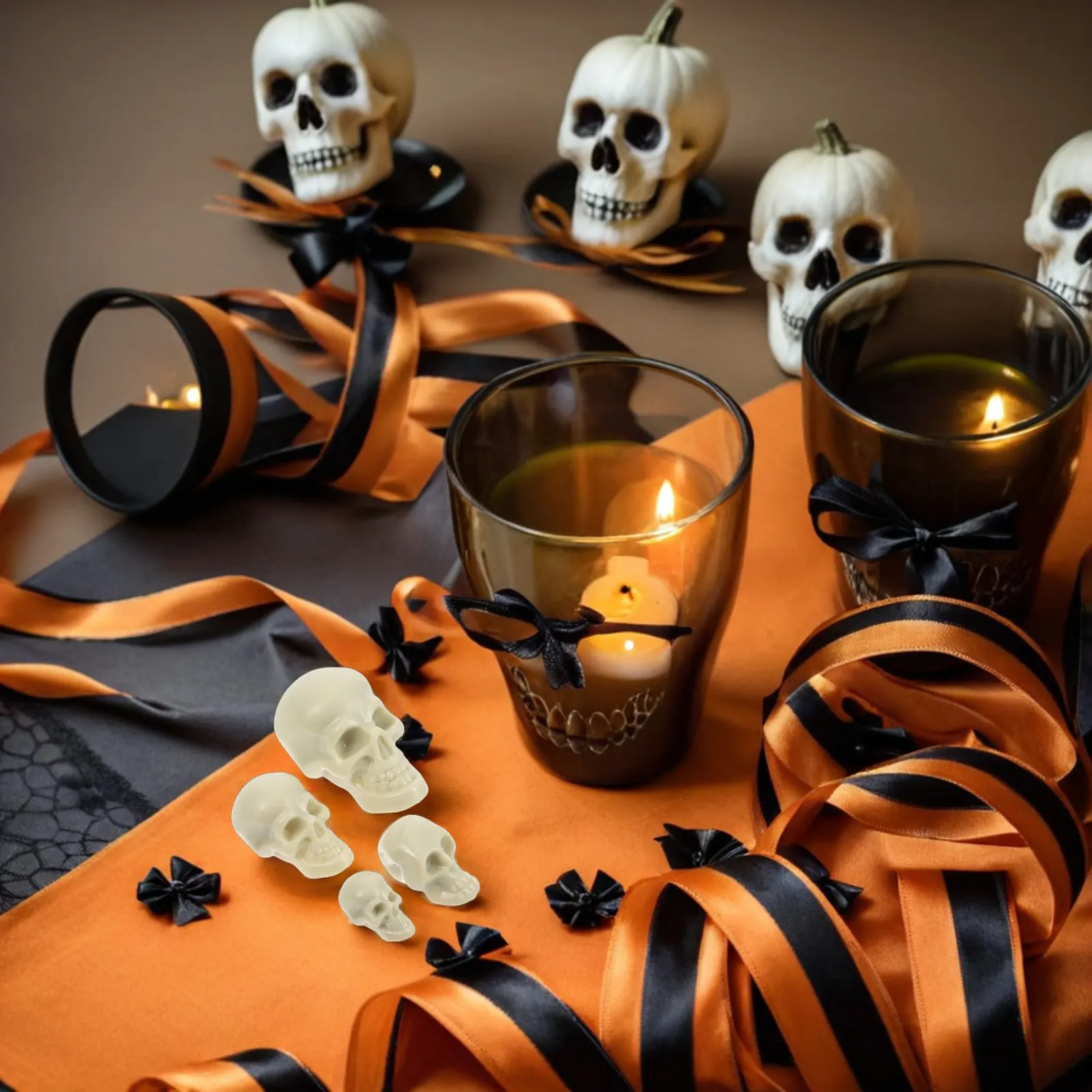 150Pcs Mini Plastic Skull Heads Realistic Small Skulls for Halloween Crafts Party Skull Decoration Haunted Prop