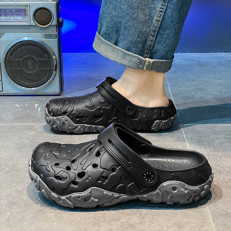 

Summer Main Push Men's Non-Slip Closed Toe Hole Shoes plus Rubber Negative Film40-45 2025Breathable Season Comfortable Sneaker