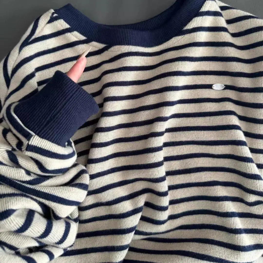 بلوزات المرأة ملابس الصيف روكابيلي غير الصوف اللوحة الشريط الحديثة البنت زهرة Kawaii بوهو ثلاثي الألوان البساطة