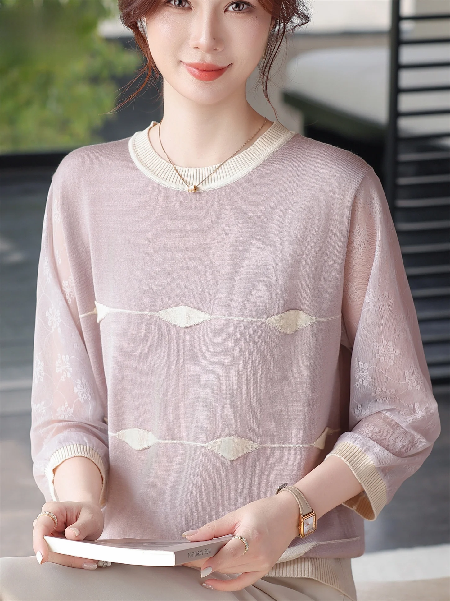 Women Fashion Over 60 - Kaos Tanpa Lengan Rajutan Motif Garis