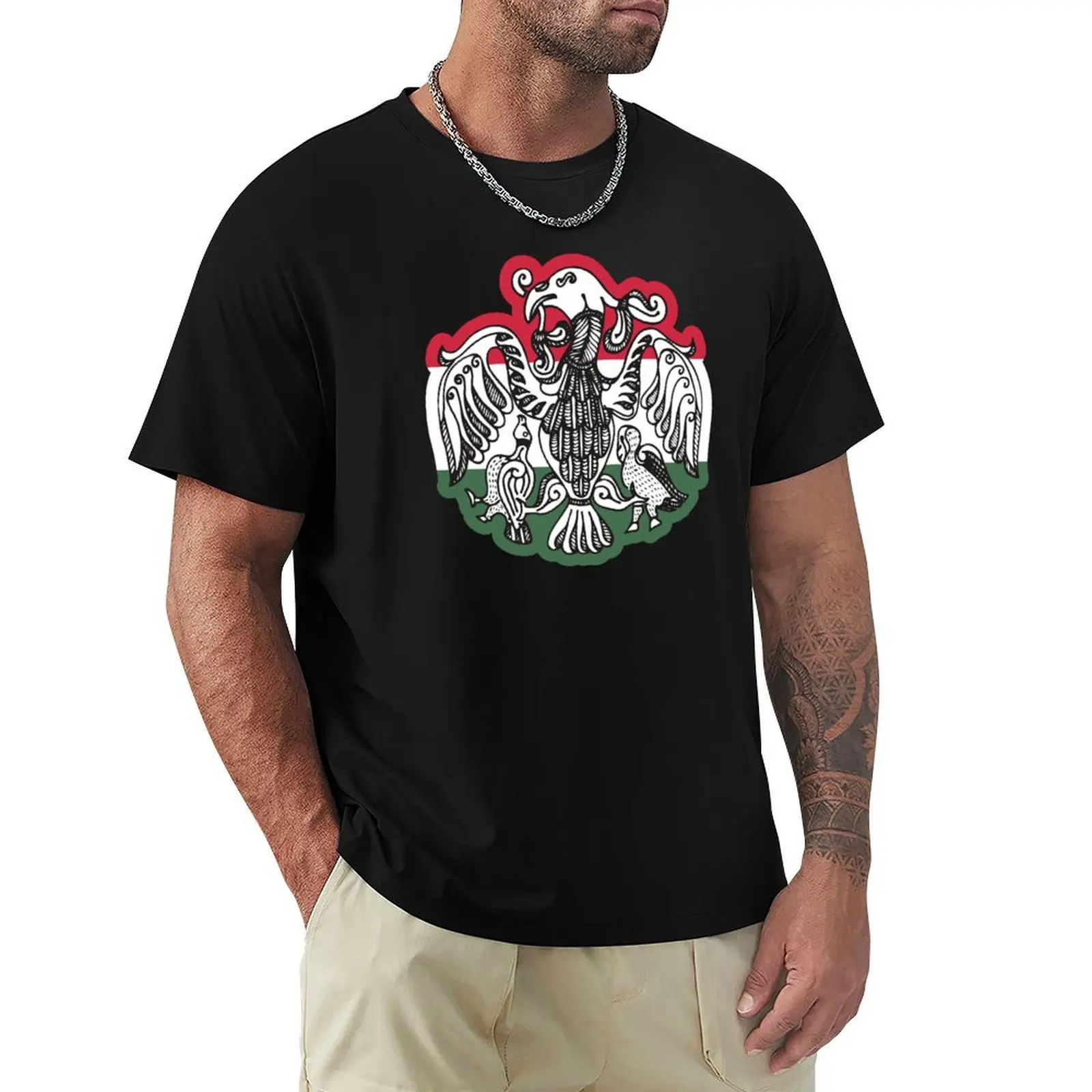 

Turul hungarian flag creation myth protector spirit phenix shaman mythology bird tradition Hungary sólyom T-Shirt