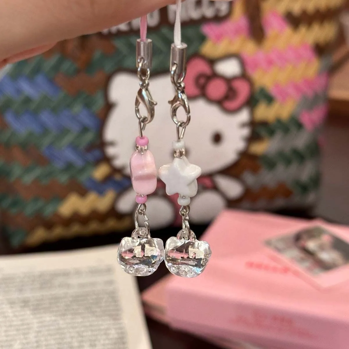 

Кукла Sanrio Hello Kitty, милый мультяшный шарм, цепочка для телефона, подвеска, сумка, аксессуары для девочек, подарки на день рождения, Рождество