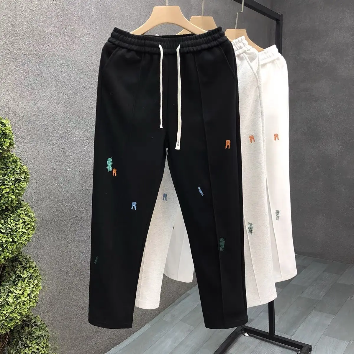 High quality embroidered high street casual pants for men, loose fitting straight leg white pants, 2024 spring/summer new men's