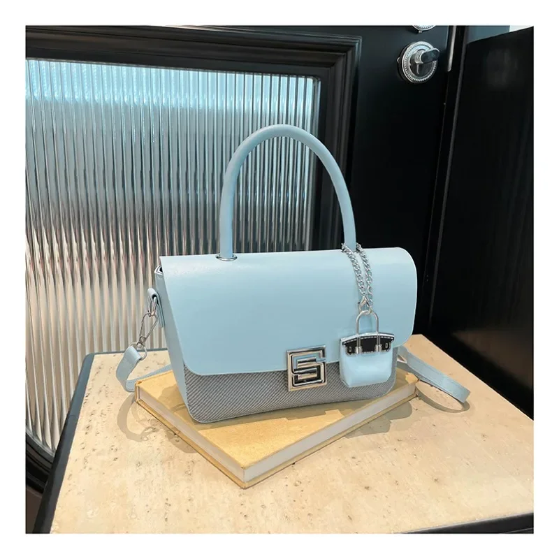 

2023 Новая женская текстурированная сумка премиум-класса — стильный винтажный дизайн, идеально подходит для пригородных поездок, плеч и через плечо, ультра модная