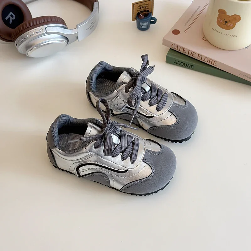 Kids Spliced Retro Flat Sneakers Lightweight Flexible Casual Shoes Boys Girls Low Top Sport Walking Shoes Everyday Footwear