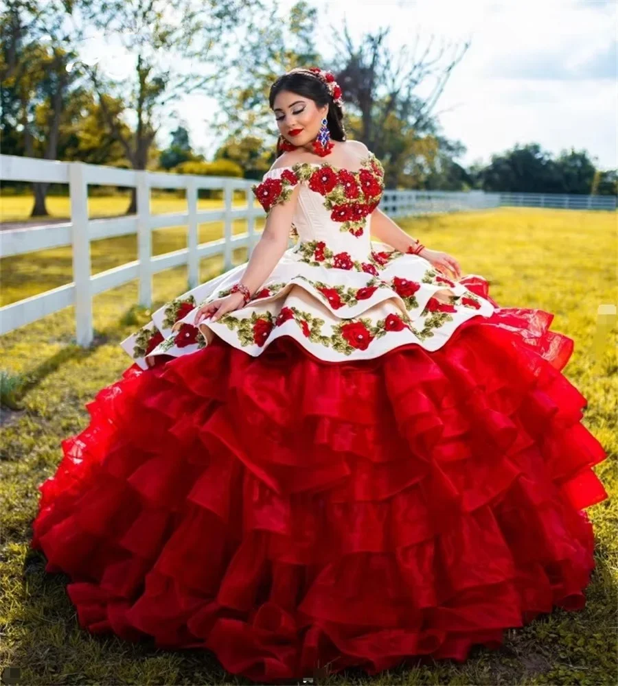 Красные платья Mexica Charro Quinceanera с открытыми плечами, большие размеры, расшитые бисером, пятинадцать платьев Vestidos De Xv, многоуровневые платья с оборками