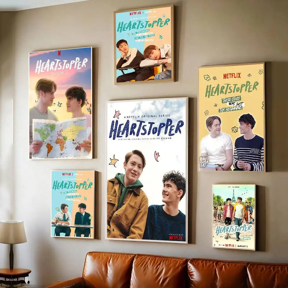 البريطانية H-Heartstopperes الحرم الجامعي التلفزيون الكلاسيكية أنيمي المشارك يتوهم الجدار ملصق غرفة المعيشة زخارف للحانات فن الديكور ملصقات جدار