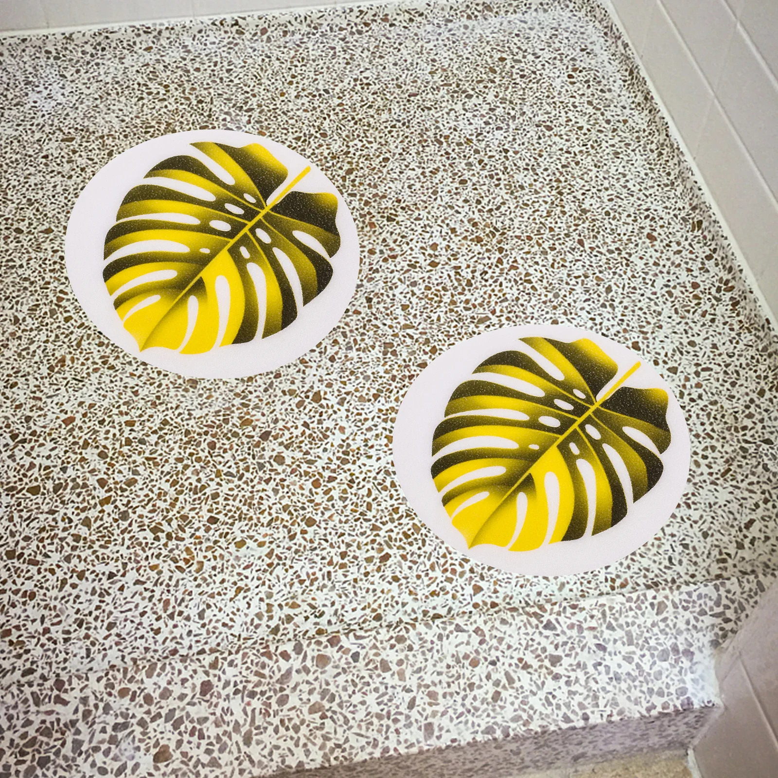 

1Set Self-Adhesive Bathtub Anti-Slip Stickers Non-Skid Decals with Leaf Patterns for Bathrooms Showers Pools Treads Floors