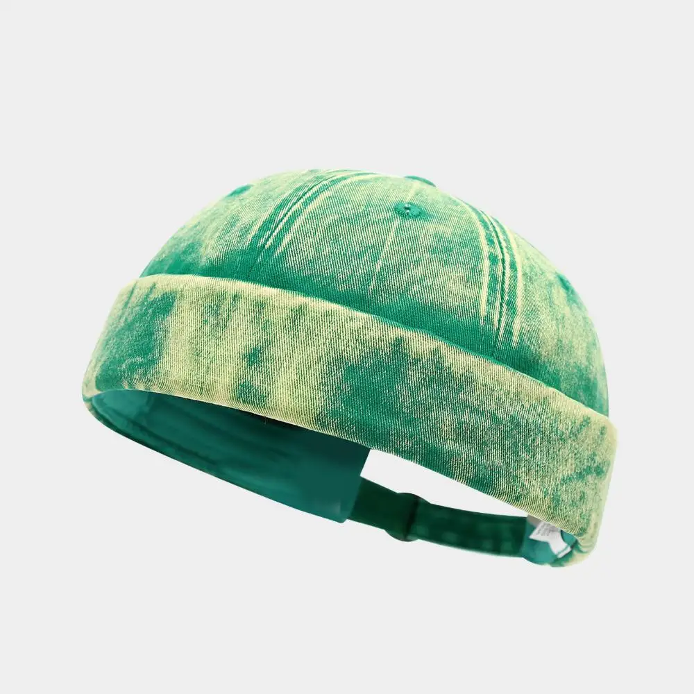 Washed-out vintage color gradient cowboy hat - a niche trend for casual outfits. Suitable for music festivals and cycling.