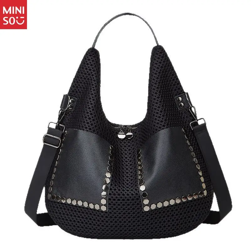 Miniso ヴィンテージ メッシュ ハンドバッグ、大きなパンク スタッズ付きショルダーバッグ、レトロ ゴス トートバッグ