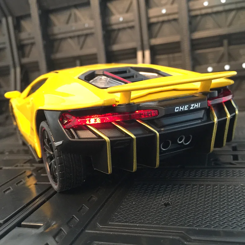 1:24 Lamborghini LP770 alloy car model, doors and engine hood, trunk can be opened  rich details, fine workmanship