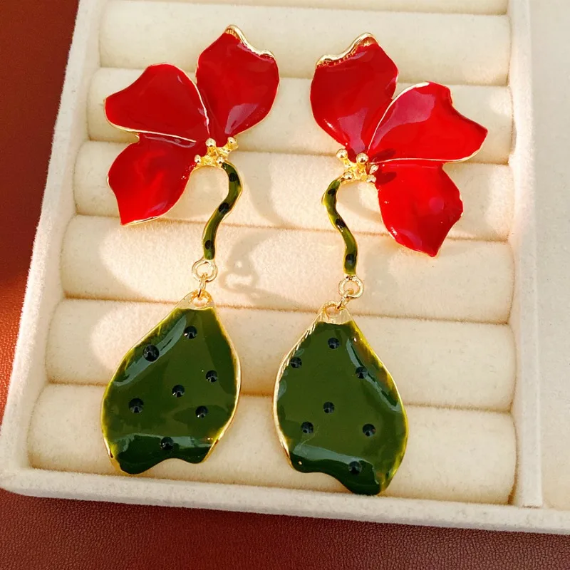 

925 Silver Needle Enamel Flower Dangle Earrings Retro Red Rose Green Leaf French Style Long Drop Earrings forWomen Daily Commute