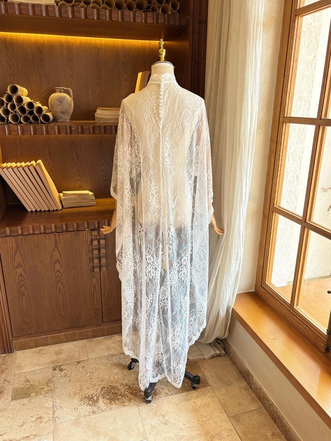 Customized Short Front Long Back Wedding Boleros Lace High Neck Bride Shrug Women Bridal Cape Special Occasion Cloak