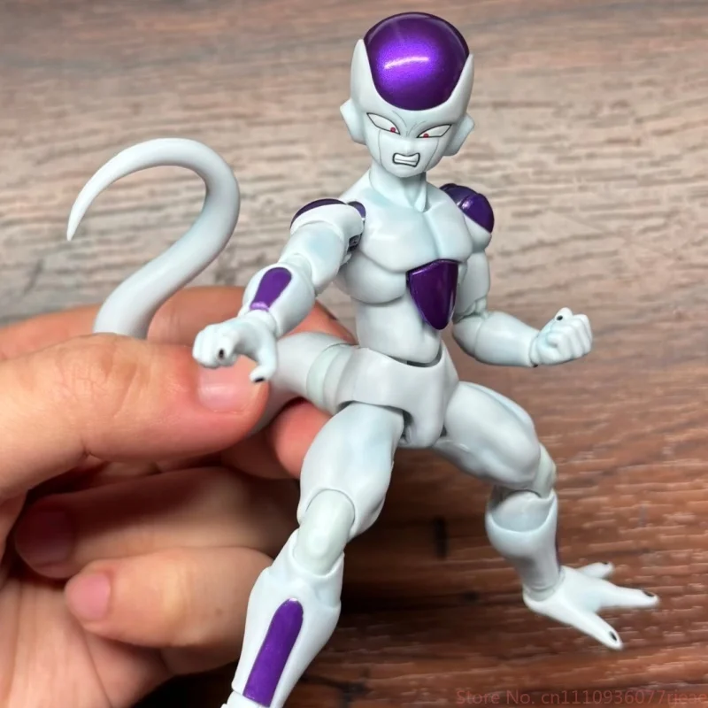 

Bandai S.H.Figuarts SHF Dragon Ball Z Frieza Fourth Form Anime Collection Original Action Figure Model Toy Gift