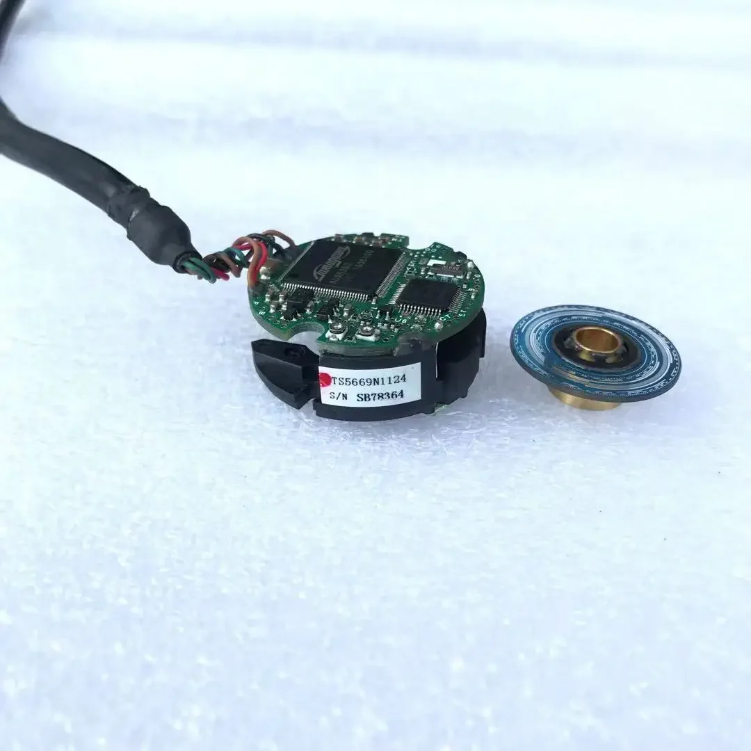 Suitable for Tamagawa encoder TS5669N124/126/136/138/1124/1138/1150 original spot NIC