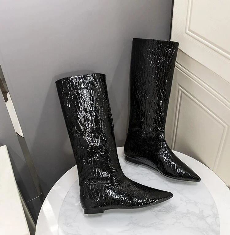 Newest Crocodile Pattern Knee High Boots Women Pointed Toe 1.5cm Flat Heel Knight Cowboy Boots Shiny Leather Shoes for Females