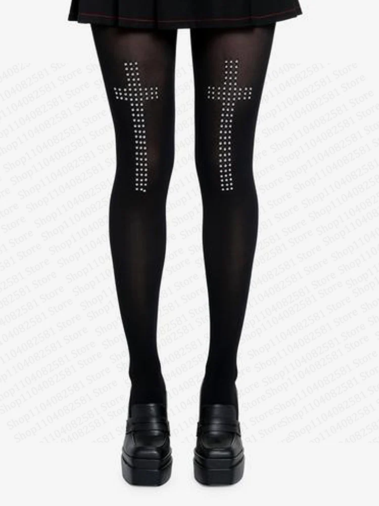 Retro 2000s tight pants women's cross hot brick shorts aesthetic stretch hip-hop street casual cosplay emotional girl style y2k