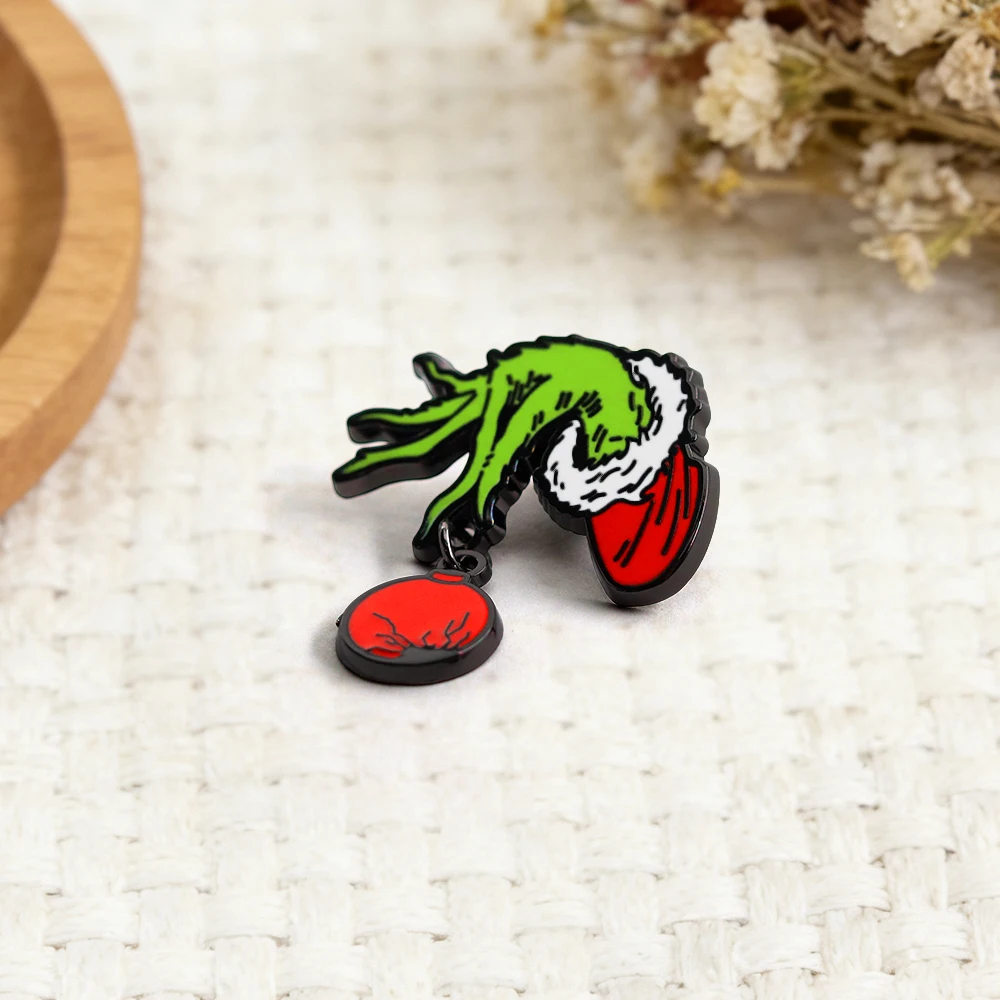 Weihnachtsfilm-Emaille-Pins Lustige Grüne Flauschige Monster-Broschen Dekorative Abzeichen Anstecknadeln Rucksack-Accessoires Fan-Geschenke – Detail 8