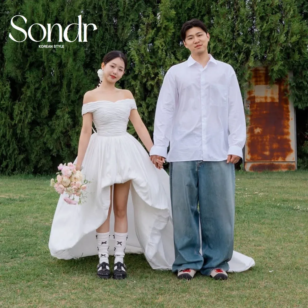 Sondr Off the Shoulder Hi-Lo Korean Wedding Dresses Hi-Lo Floor-Length Bridal Gown Customized Corset Back Photo Shoot Gown