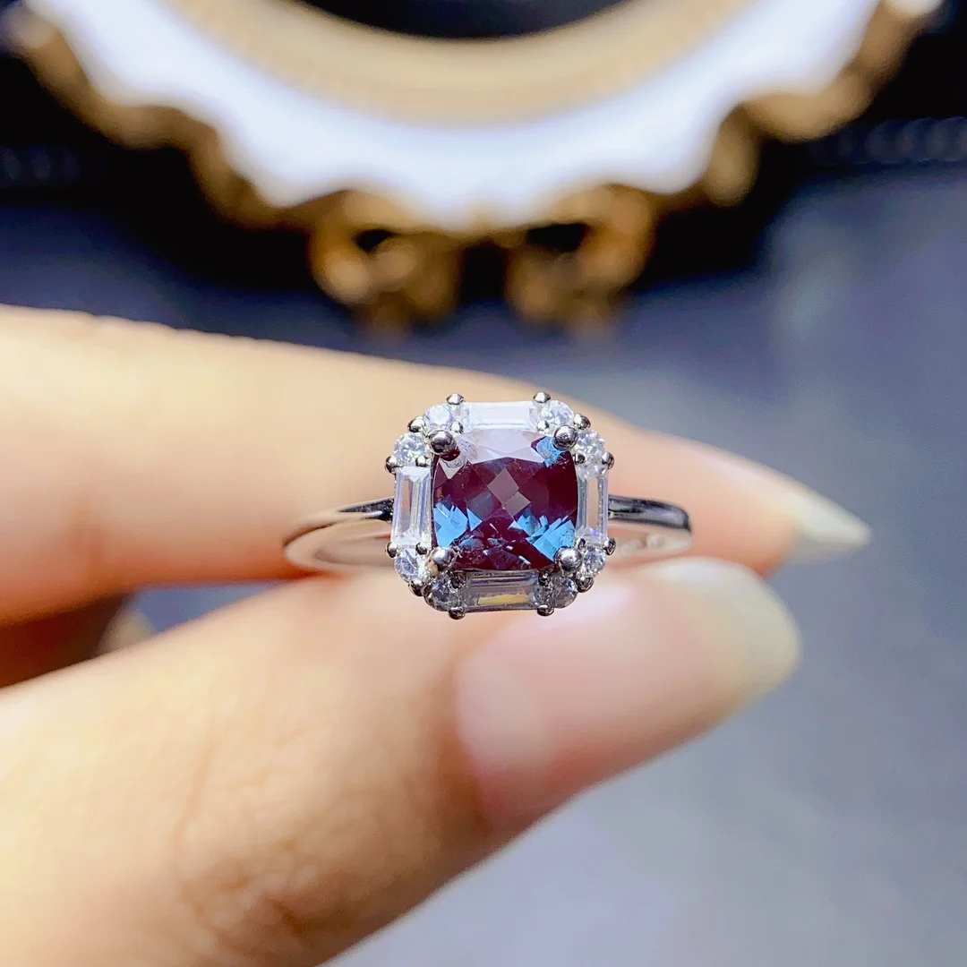 Vintage Style Color Change Alexandrite Solid 925 Sterling Silver Ring June Birthstone Alexandrite Halo Engagement Ring