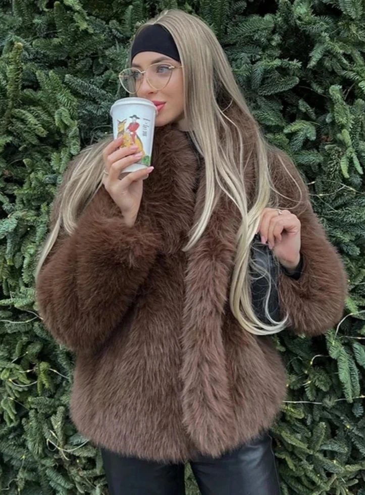 Nouveau Style de rue Faux manteau femmes épais chaud automne hiver en peluche fourrure pardessus de haute qualité col montant veste de fourrure de renard