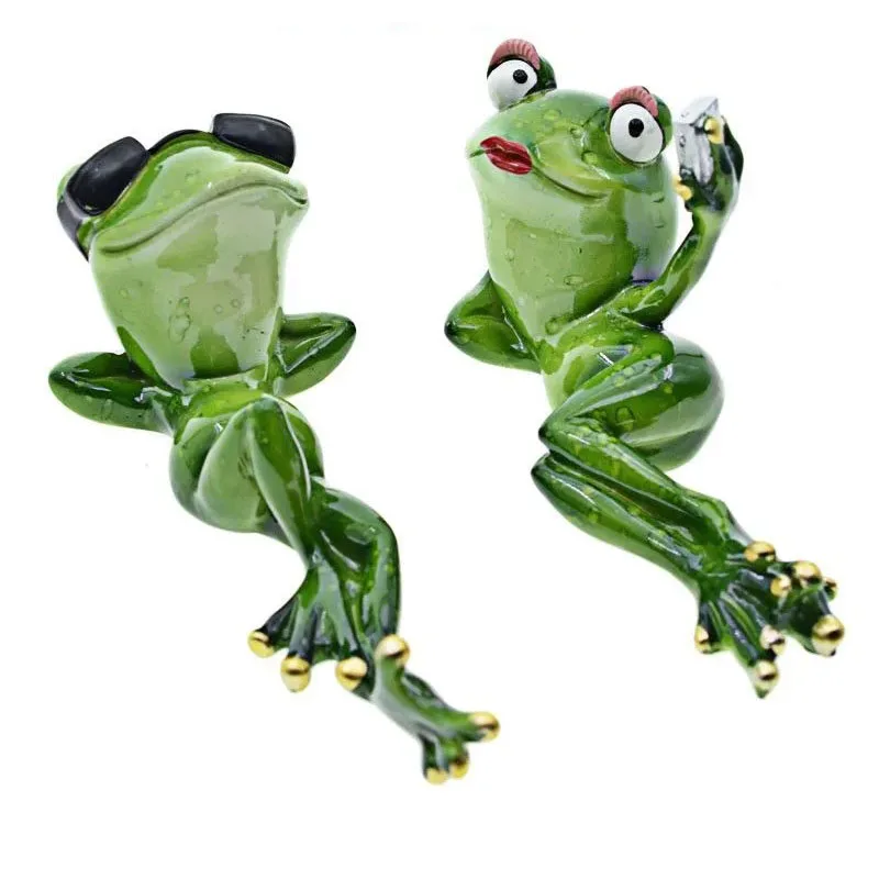 2 pieces Resin Frog Lovers Couple Statue For Home Room Desk And Garden Decoration