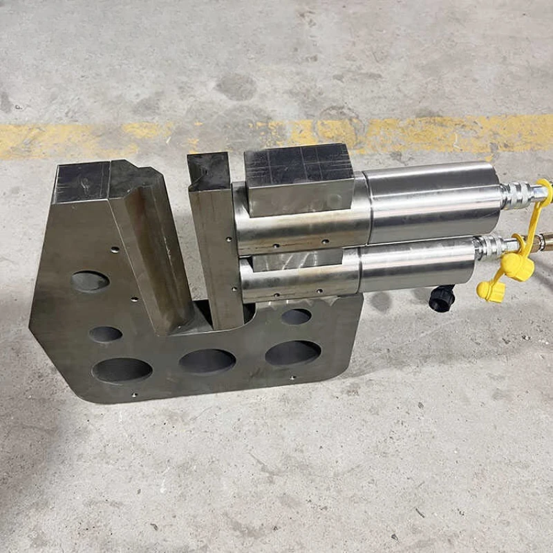 

Dedicated to steel plate copper aluminum flat iron bending machine, bending machine, electric bus bus