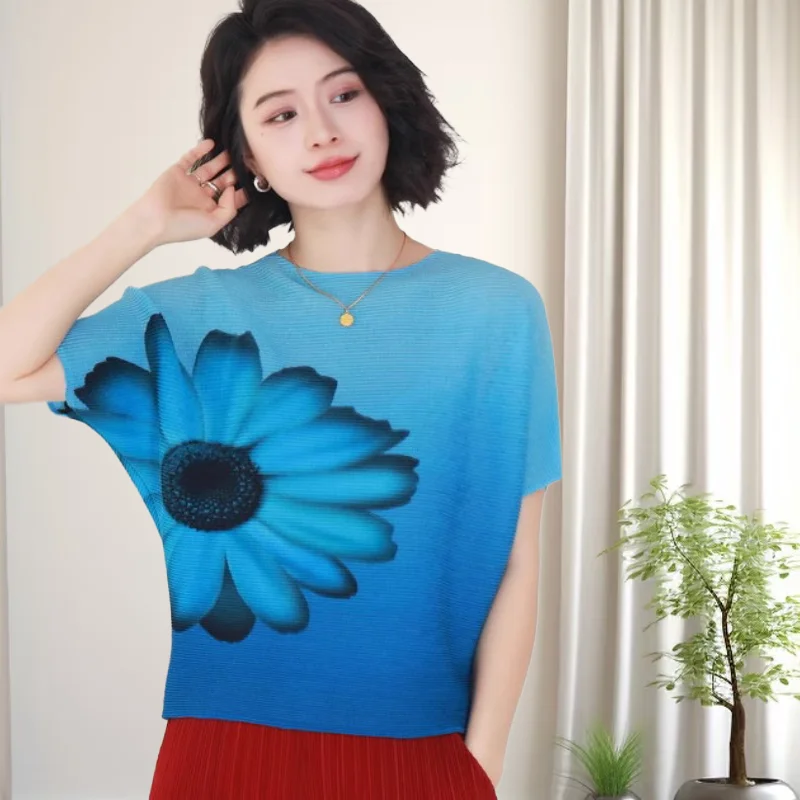 مياكي مطوي تي شيرت Plisse عباد الشمس المرأة بلايز أضعاف الخفافيش كم طباعة الطية بسيطة قصيرة الأكمام الطيات تي شيرت المرأة