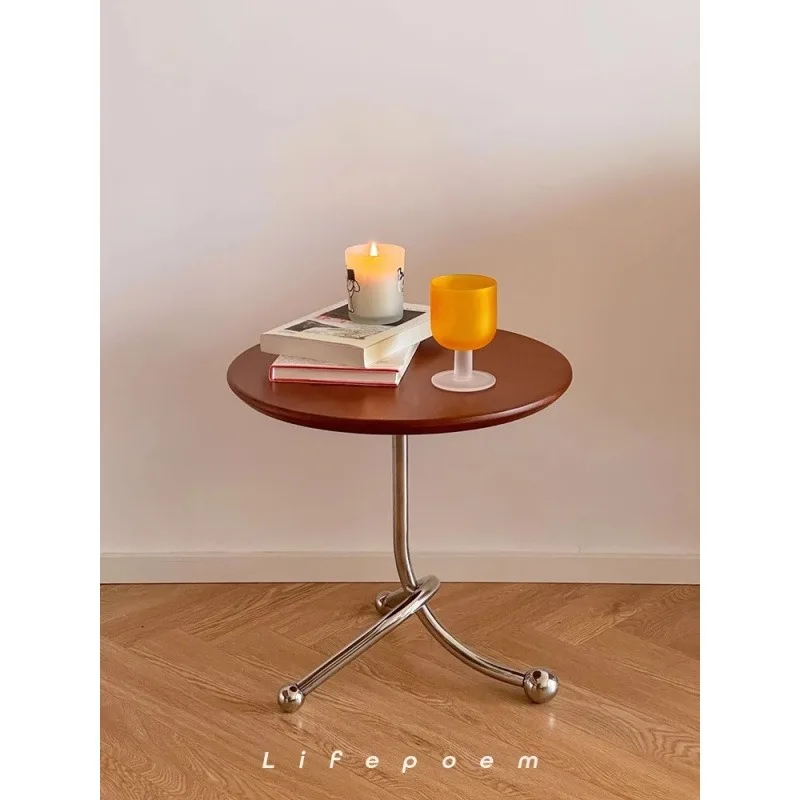 

Круглый журнальный столик из цельного дерева в стиле ретро, мини-простая прикроватная тумбочка из нержавеющей стали для маленькой квартиры