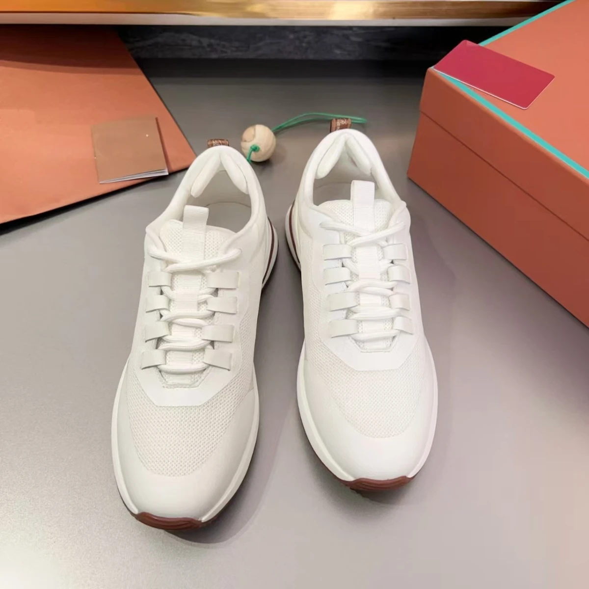 Nieuwe casual sneakers voor heren Mesh en leer patchwork hardloopschoenen Lage veterschoenen Meerkleurige ademende veelzijdige joggingschoenen