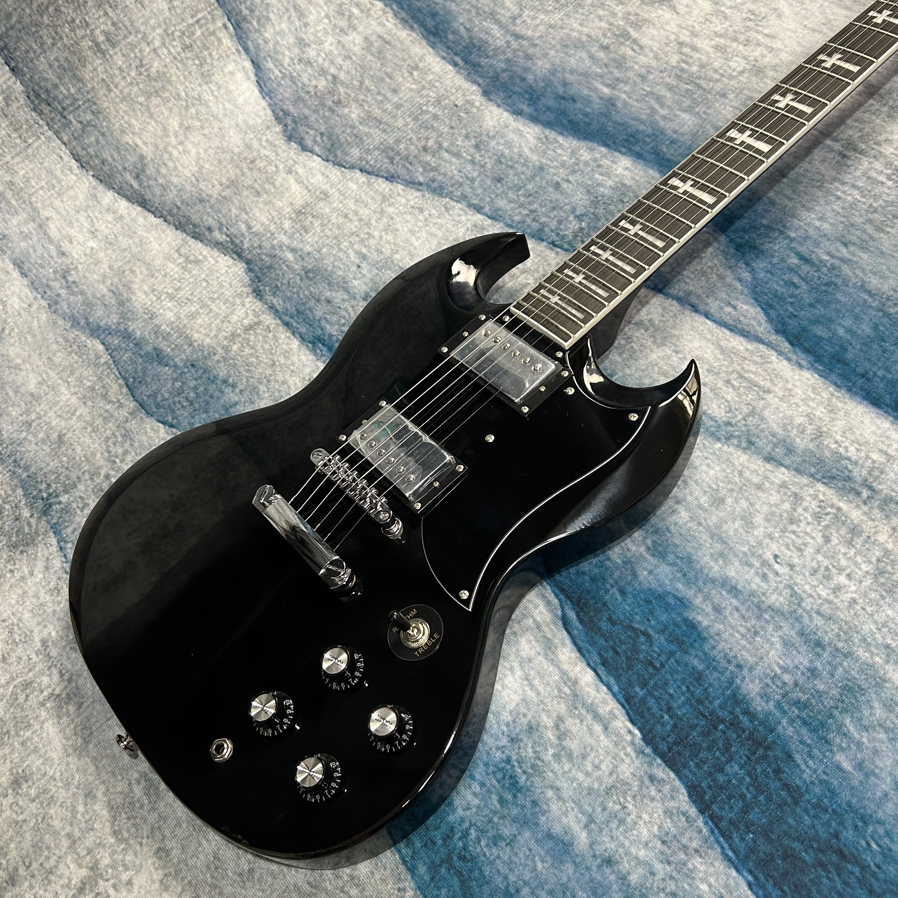 Gitar Listrik SG Hot Sale, Pickup HH, Hardware Chrome, Body Mahoni, Fingerboard Rosewood, 22 Fret