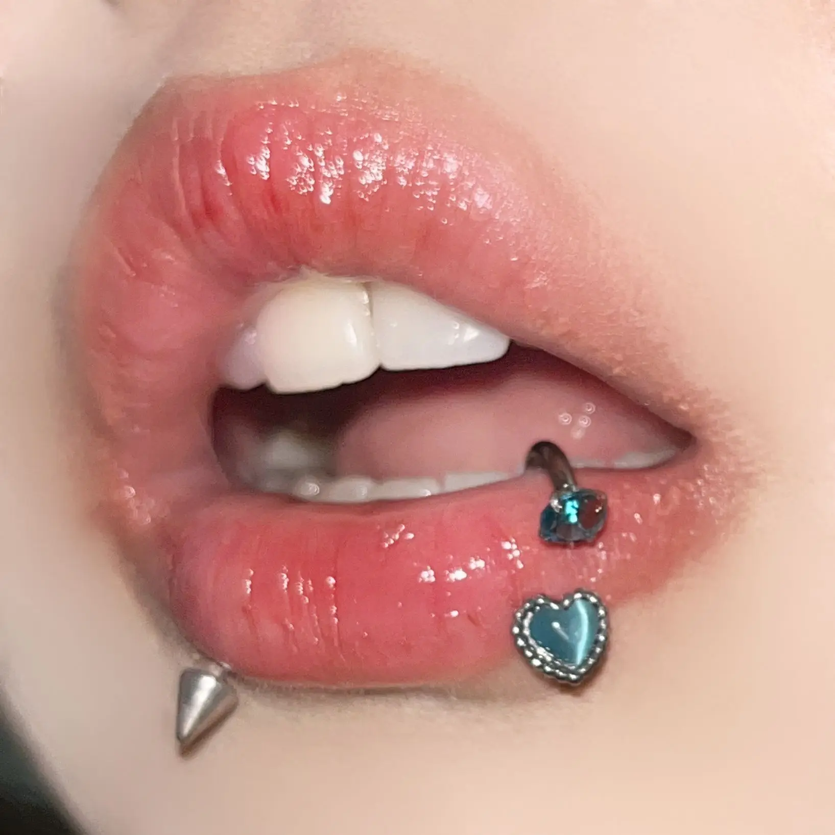 1PC Love Heart Lip Ring For Women Cat's Eye Stainless Steel Labret Daith Piercing Blue Crystal Y2K Punk Body Jewelry Gifts