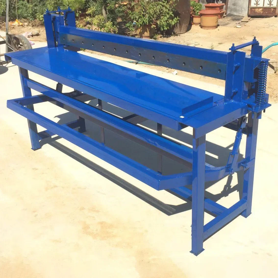 High-Efficiency Stainless Steel Plate Cutting Machine Small Electric Shearing Pneumatic Shearing Metal Cutting Equipment