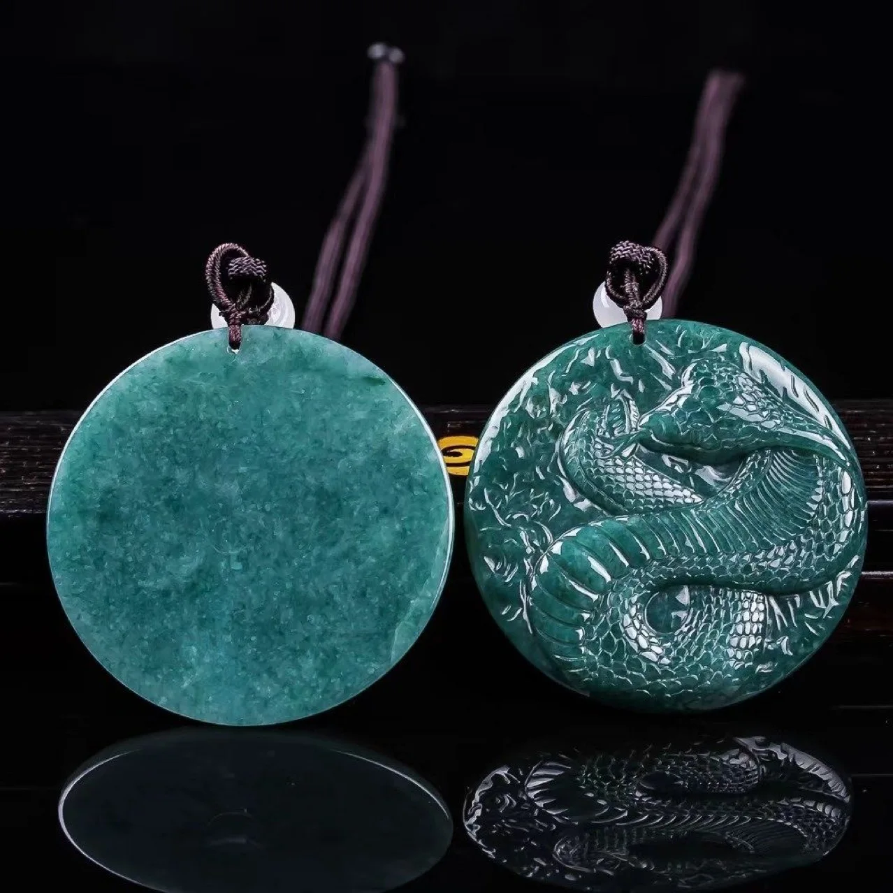 

A Myanmar Jadeite Snake Pendant Necklace Vintage Talismans Stone Gifts for Women Natural Gemstone Designer Burmese Jade