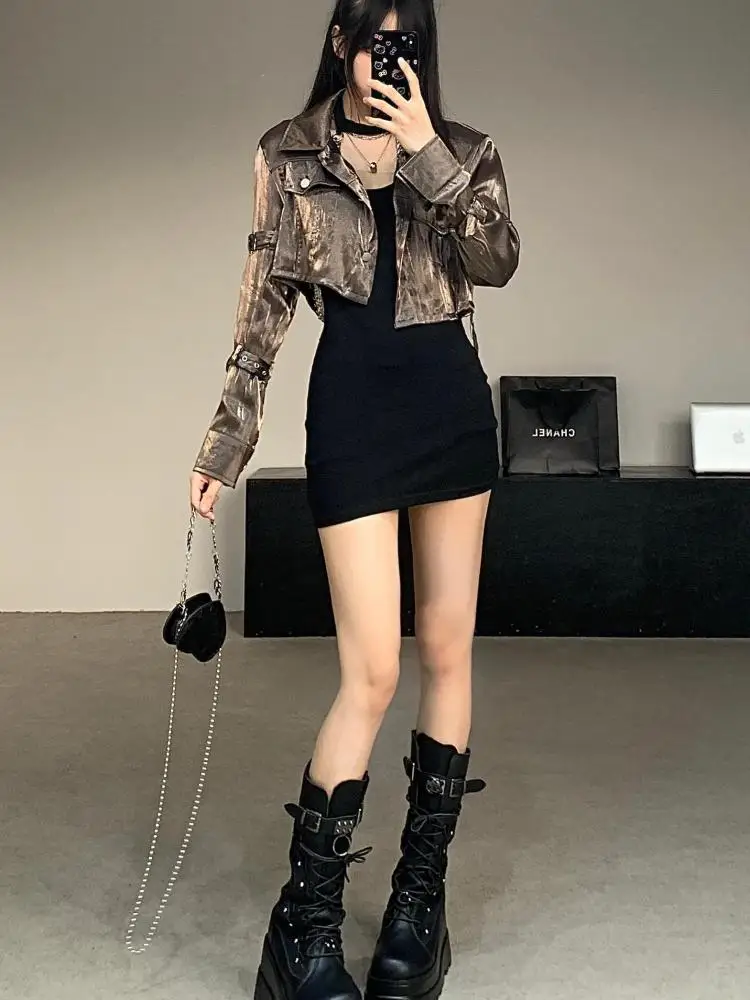 

Весенне-летнее женское коричневое элегантное пальто на пуговицах с длинными рукавами и модное праздничное черное короткое платье с вырезами, трендовый комплект из двух предметов