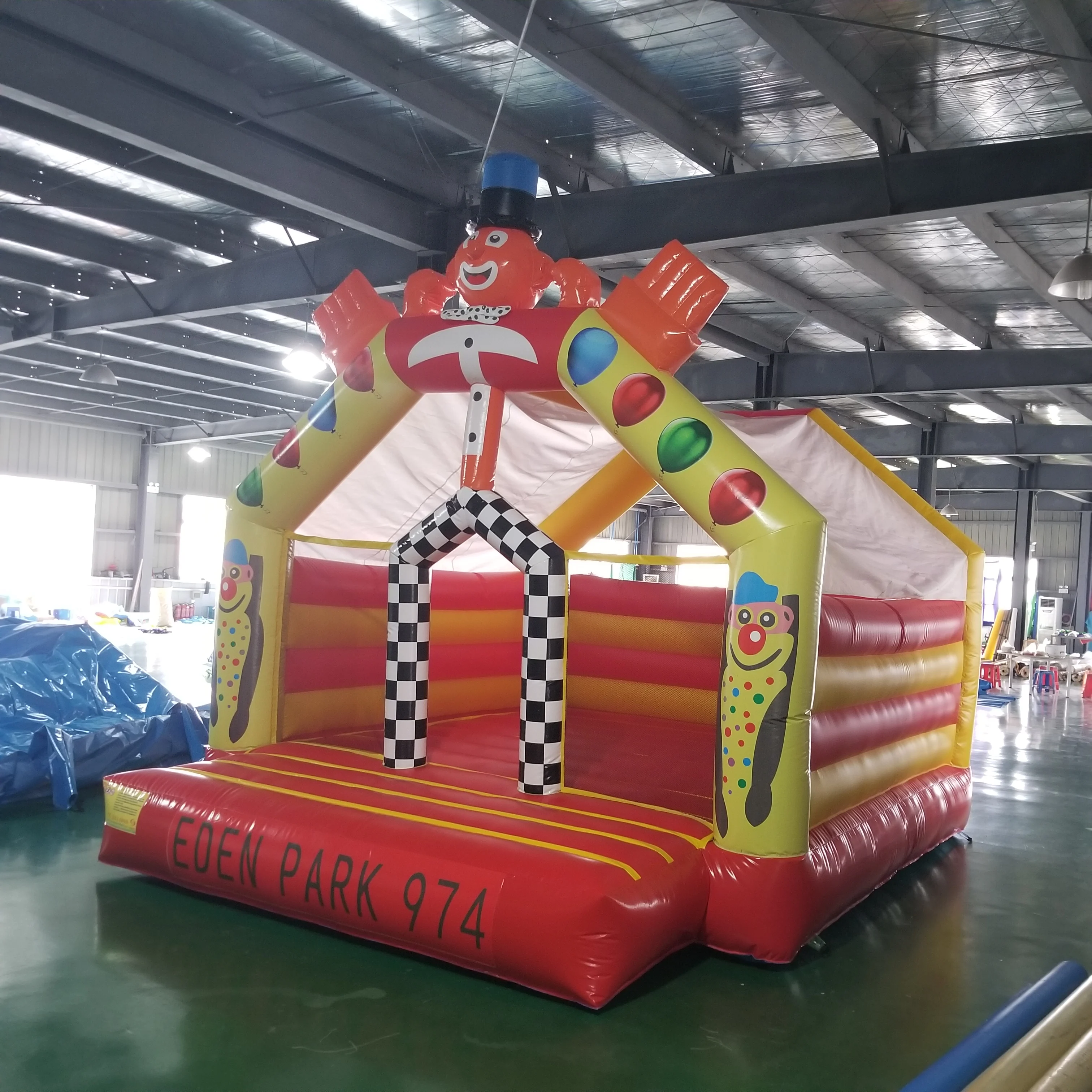 قلعة نطاطية قابلة للنفخ للأطفا - مراجعة Kids Outdoor Jump House وسعره