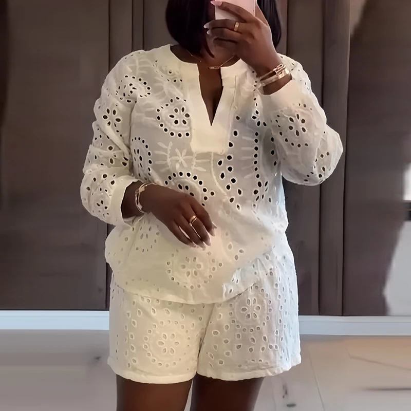

Women Hollow Out Embroidery V-Neck Long Sleeve Blouse&Elastic Waist Shorts Set Casual White Full Temperament Suit Ladies Outfit