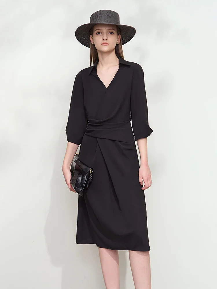 AMII Minimalist Dress Women 2025 Autumn New Elegant Office Lady Lapel V-neck Slim Non-stretch Pleated Knee A-Line Dress 12521027