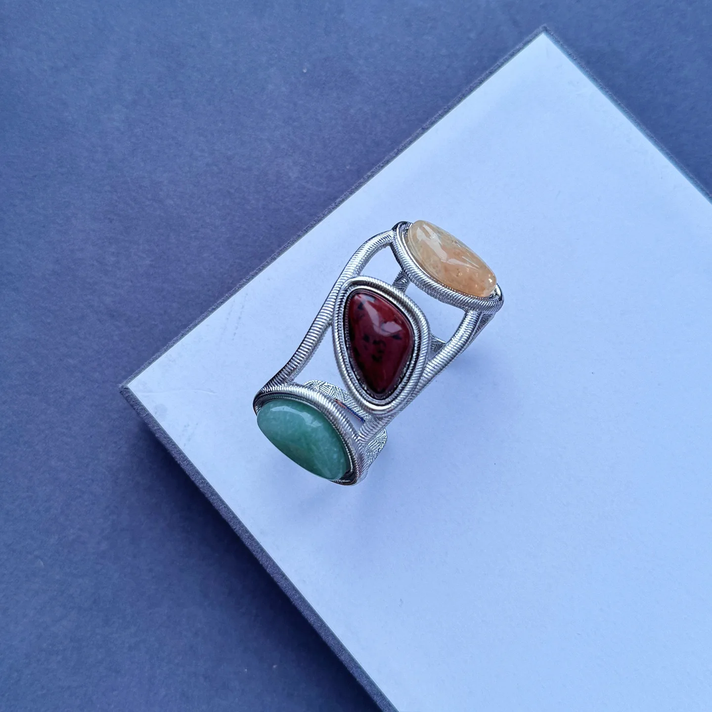 2026 fashion classic European and American retro luxury multi-colored stone sparkling simple wide bracelet fashion banquet gift