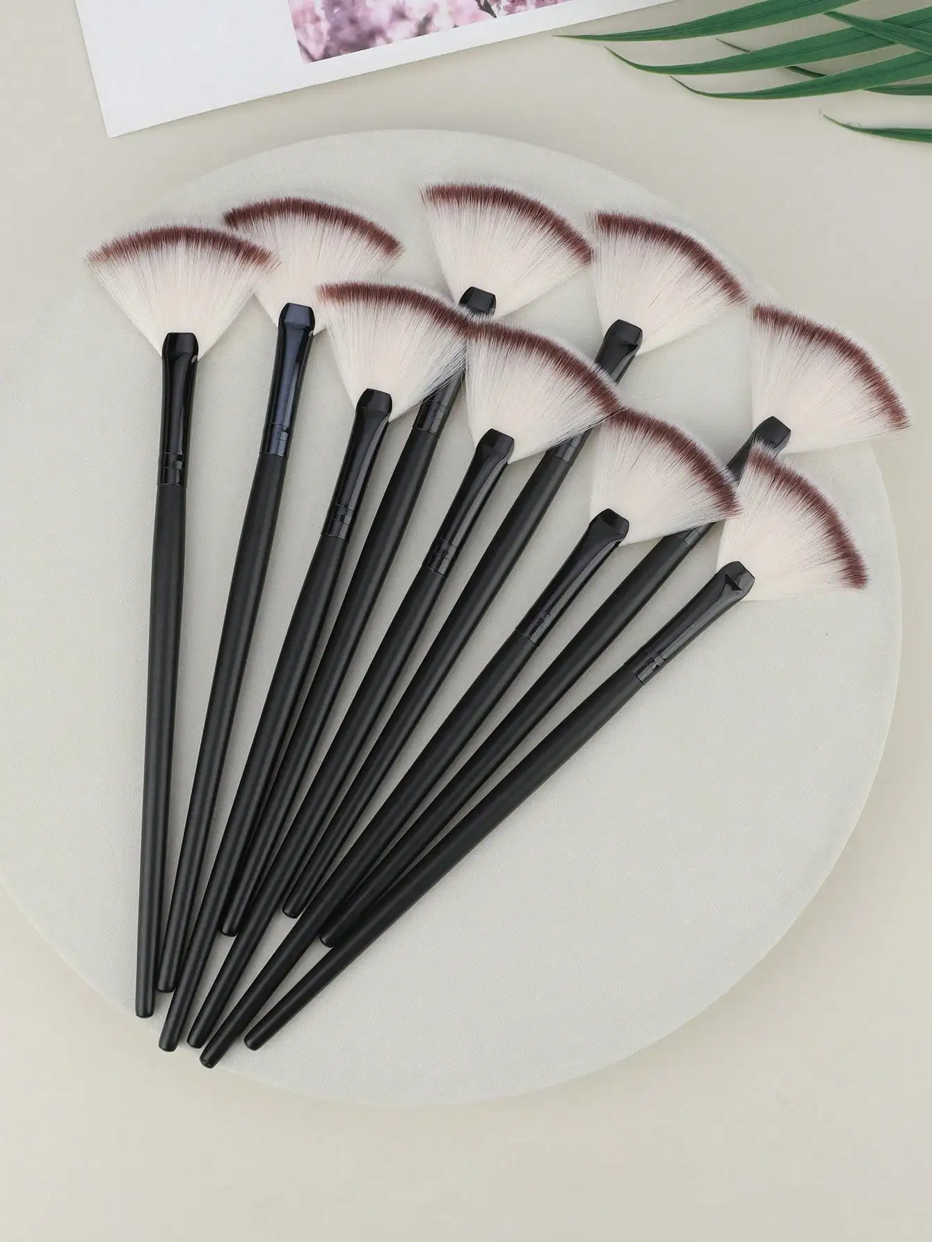 1/3/5/9 Small Fan Brush, Suitable For Face, Mask Applicator Soft Makeup Brush, Loose Powder Highlight Makeup Fan Brush Tool.