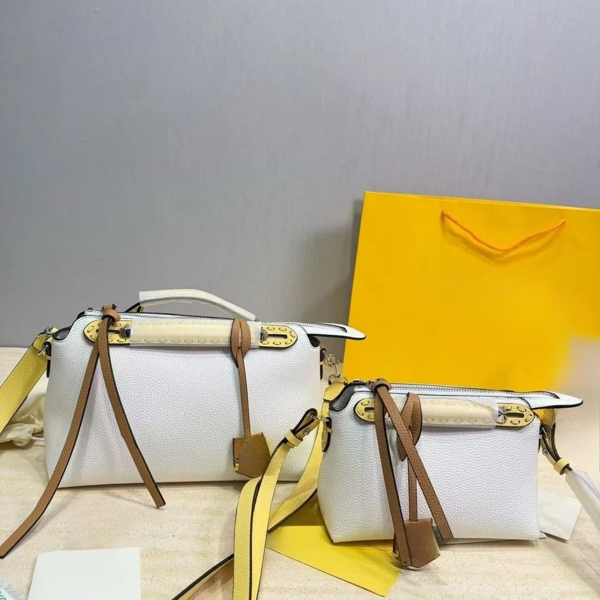 Designer-Lederhandtasche im be – Luxury Bags Design Bewertung und Preis