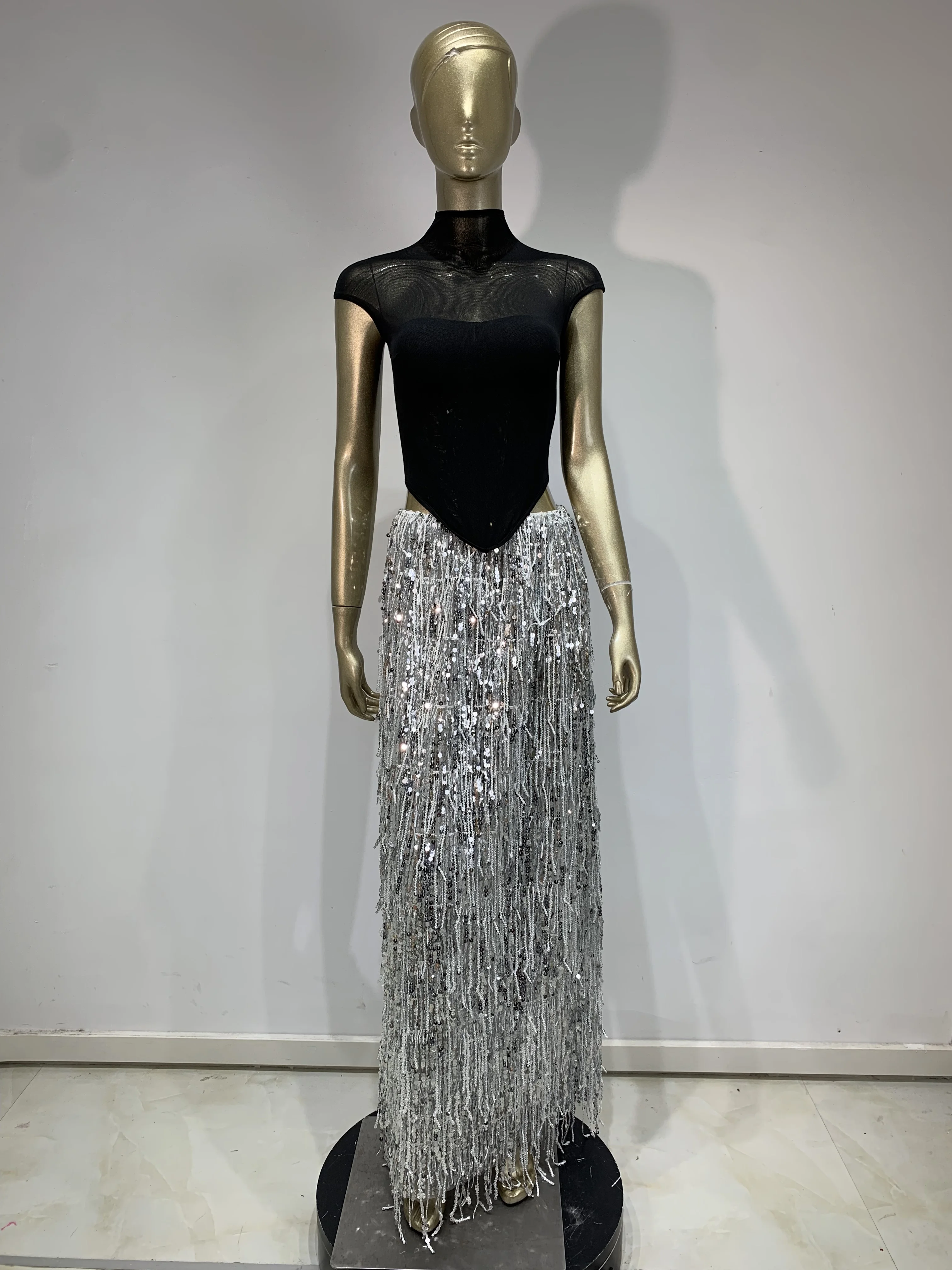 

Women Sexy Black Short Sleeves Mesh Top Sparkly Sequins Tassels Long Skirt Suits Evening Party Luxury Birthday Two Piece Set