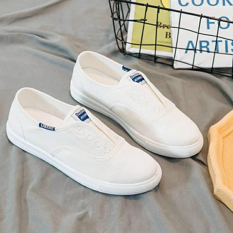 Canvas shoes for women in the spring and summer of 2025  new white shoes  breathable Korean version lazy shoes