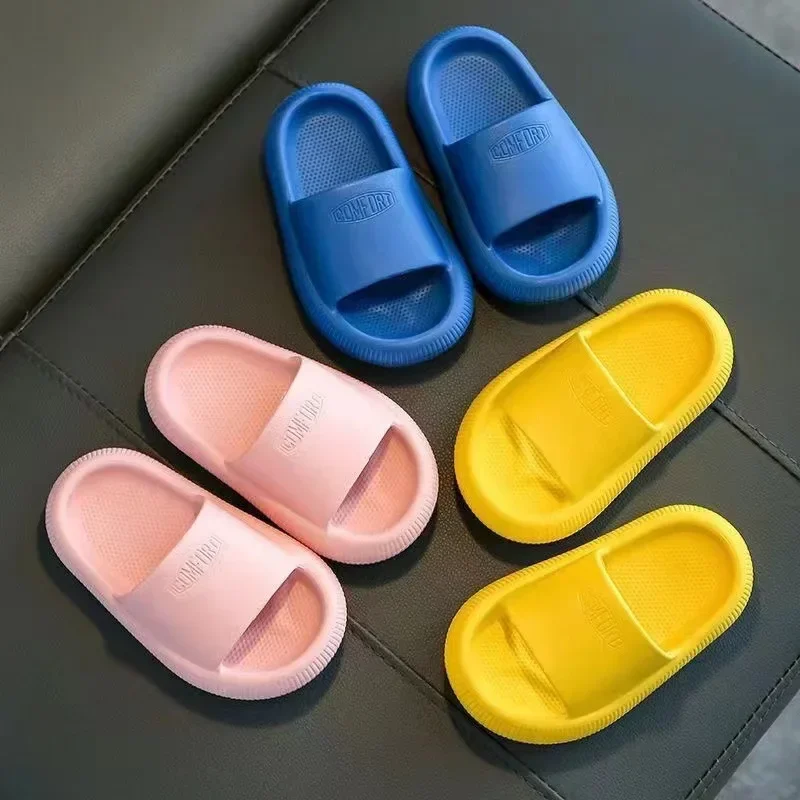 Summer Children Slippers Solid Color Breathable Non-Slip Home Bathroom Beach Kids Soft Slippers Boys Girls Indoor Shoes