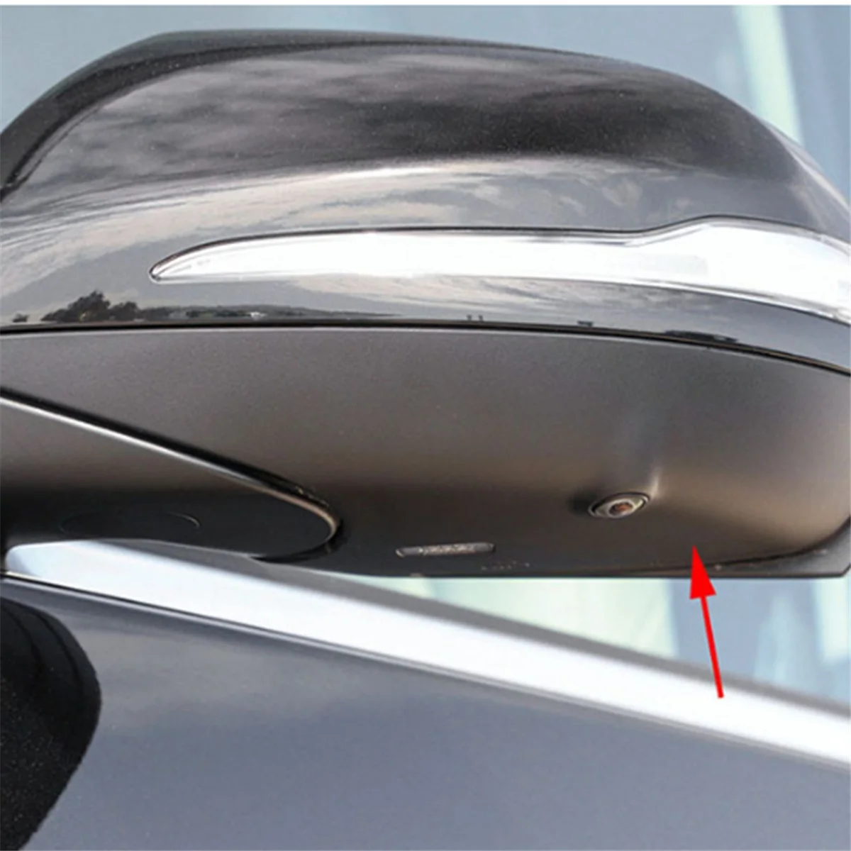 

Innovative Car Side Wing Mirror Lower Cover for Mercedes-Benz Left